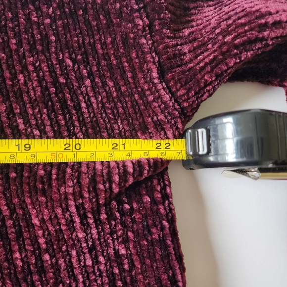 Wine Sweater Small Forever 21 - Picture 7 of 9